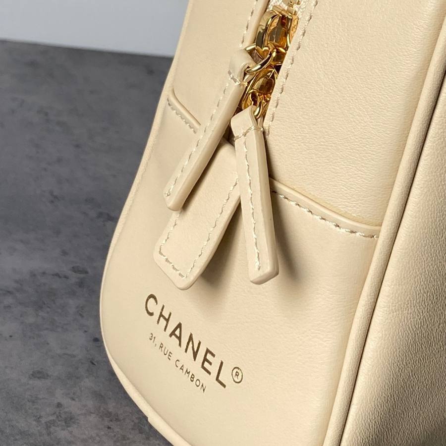 Chanel Bowling Bag AS6580 31 x 20 x 14 AE7F