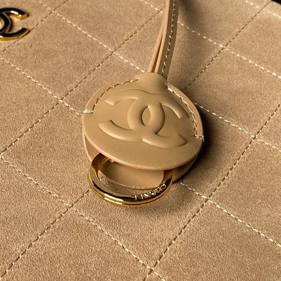 Chanel Bowling Bag AS6580 31 x 20 x 14 FE10