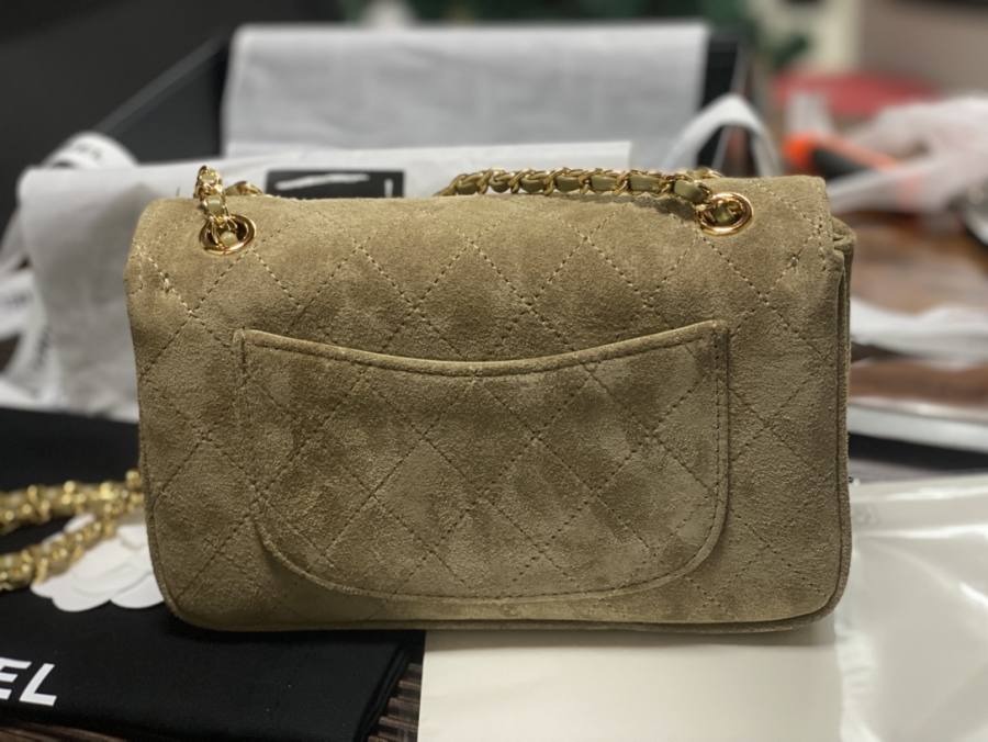 Chanel Classic Flap 25.5 x 16 x 7 193A