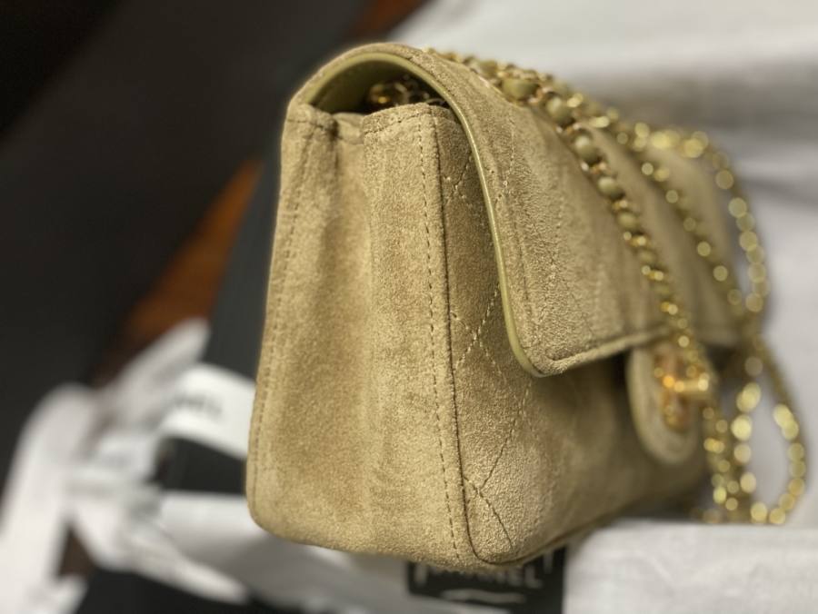 Chanel Classic Flap 25.5 x 16 x 7 193A