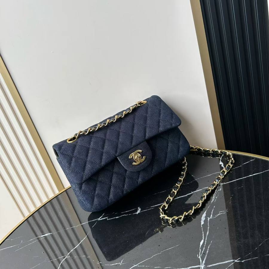 Chanel Classic Flap Small 23 420C