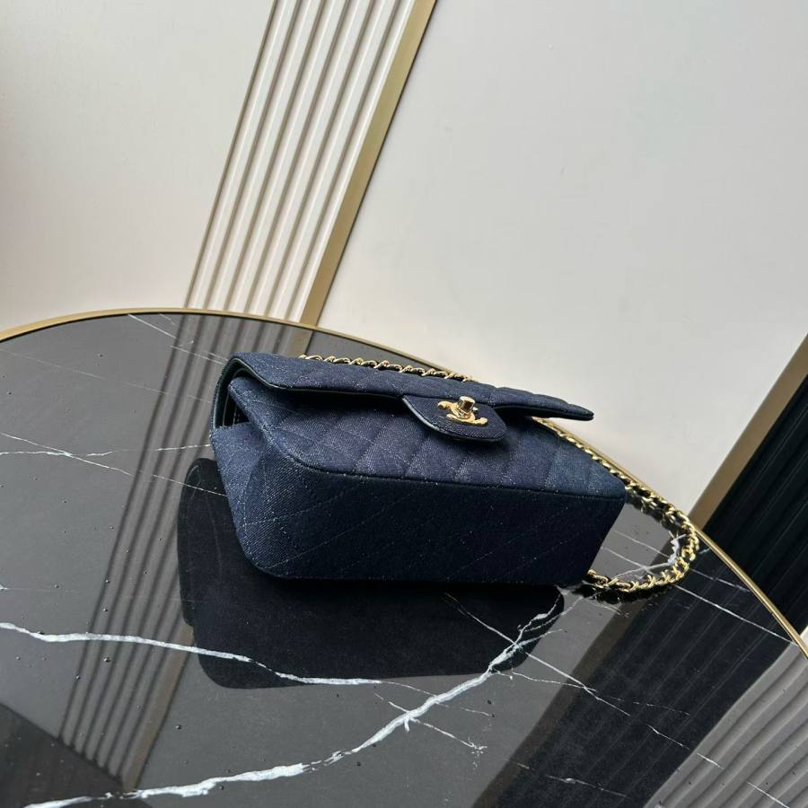 Chanel Classic Flap Small 23 420C