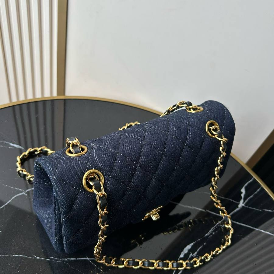 Chanel Classic Flap Small 23 420C