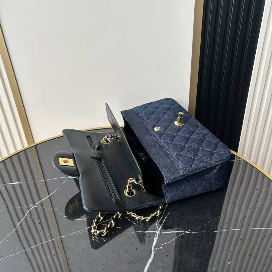 Chanel Classic Flap Small 23 420C