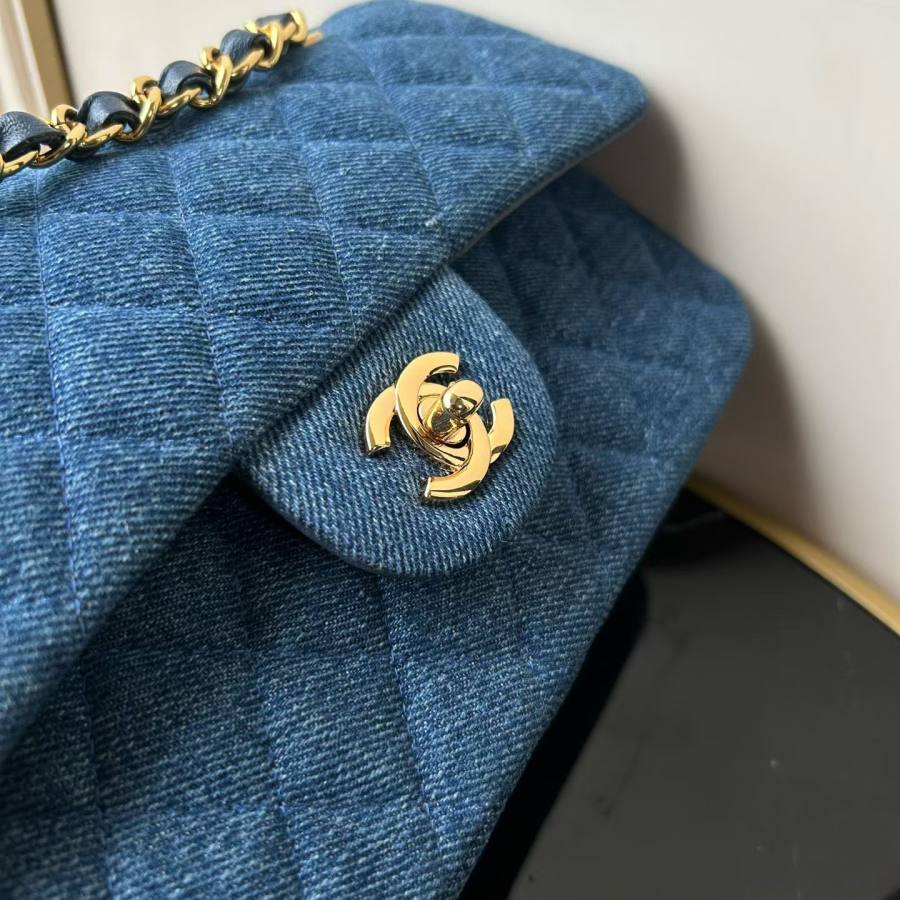 Chanel Classic Flap Small 23 7ECC