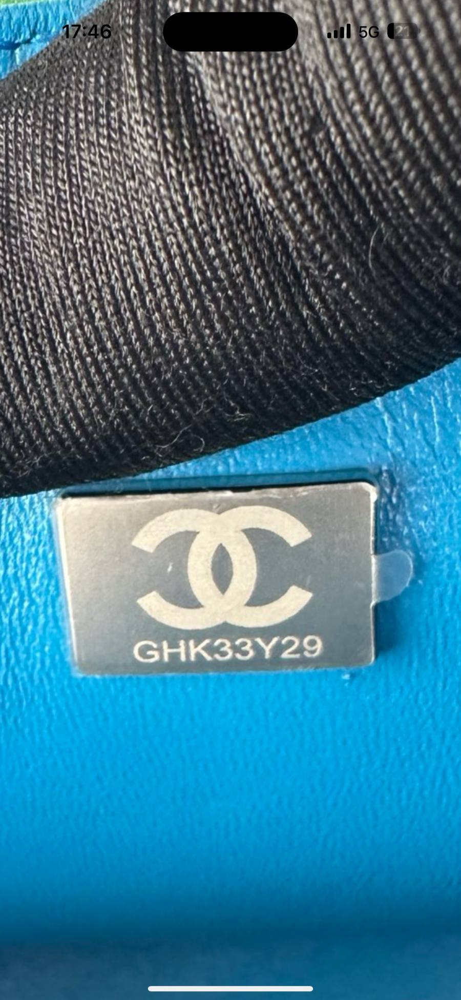 Chanel Classic Flap Small 23 x 14 x 7 28BD