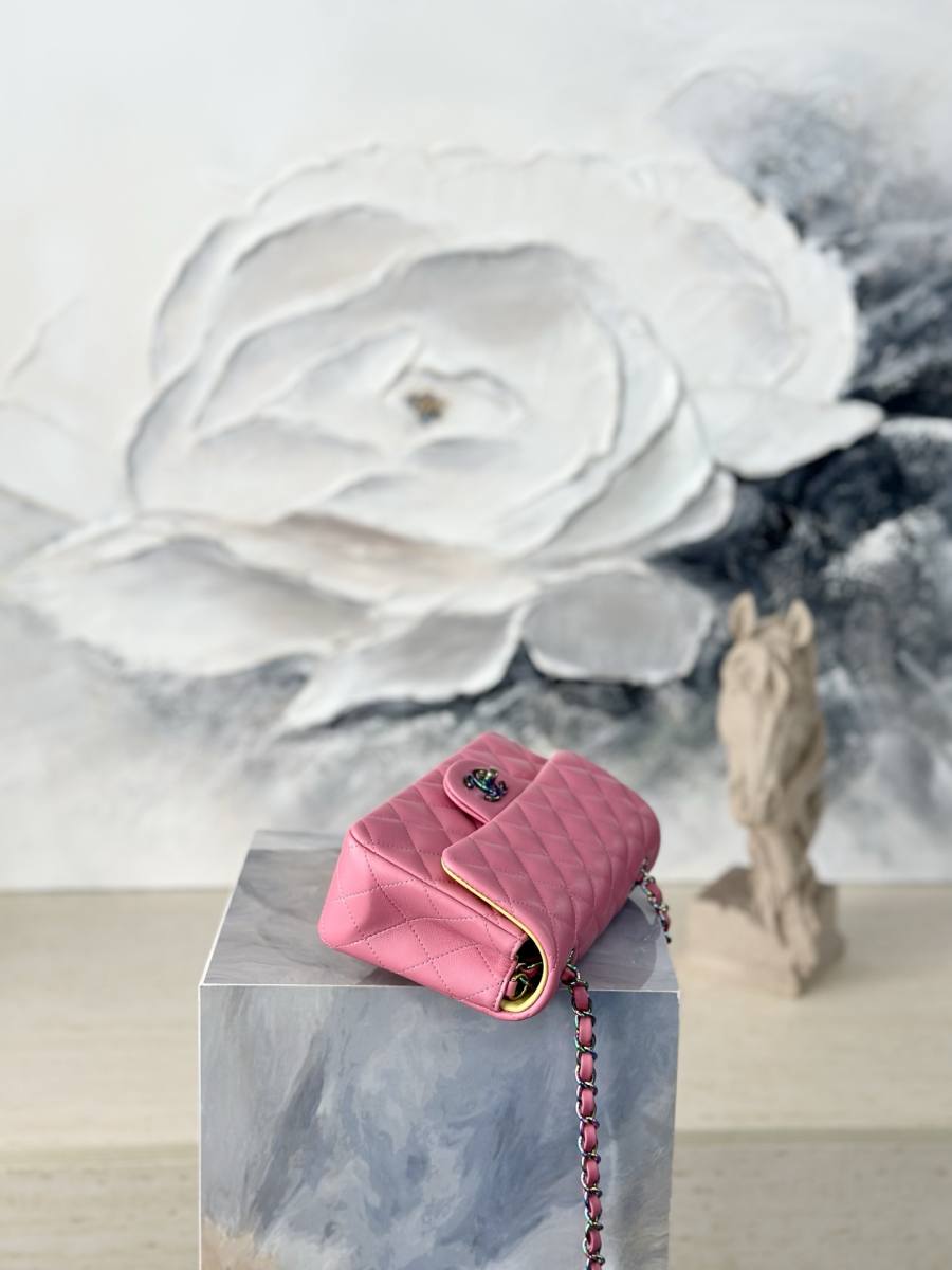 Chanel Classic Flap Small 23 x 14 x 7 58D4