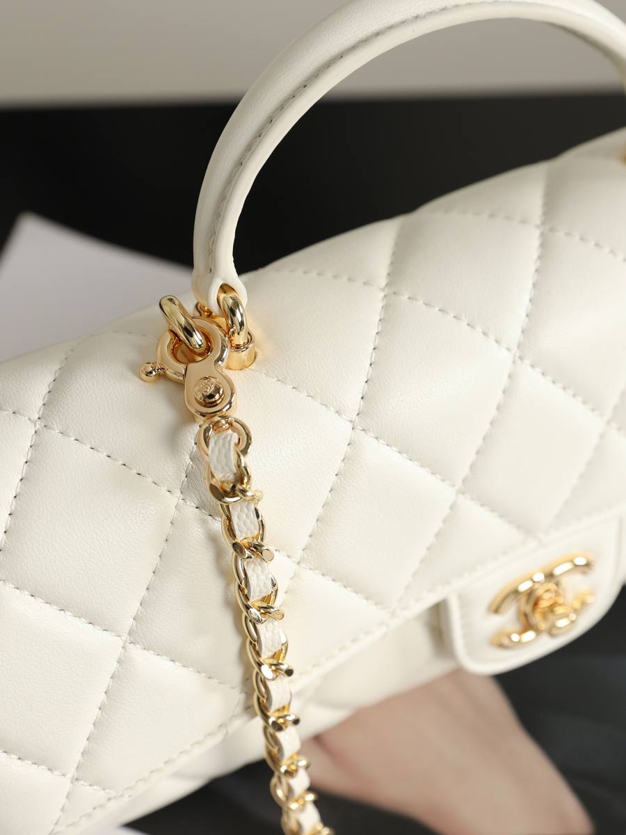 Chanel Handle Bag 20 x 14 x 8 60EE