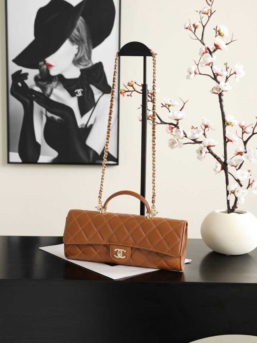 Chanel Handle Bag 20 x 14 x 8 93E3