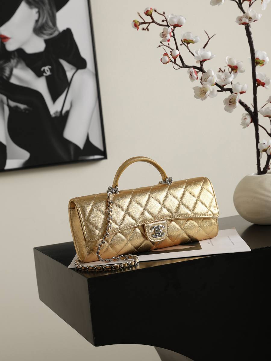 Chanel Handle Bag 20 x 14 x 8 A716