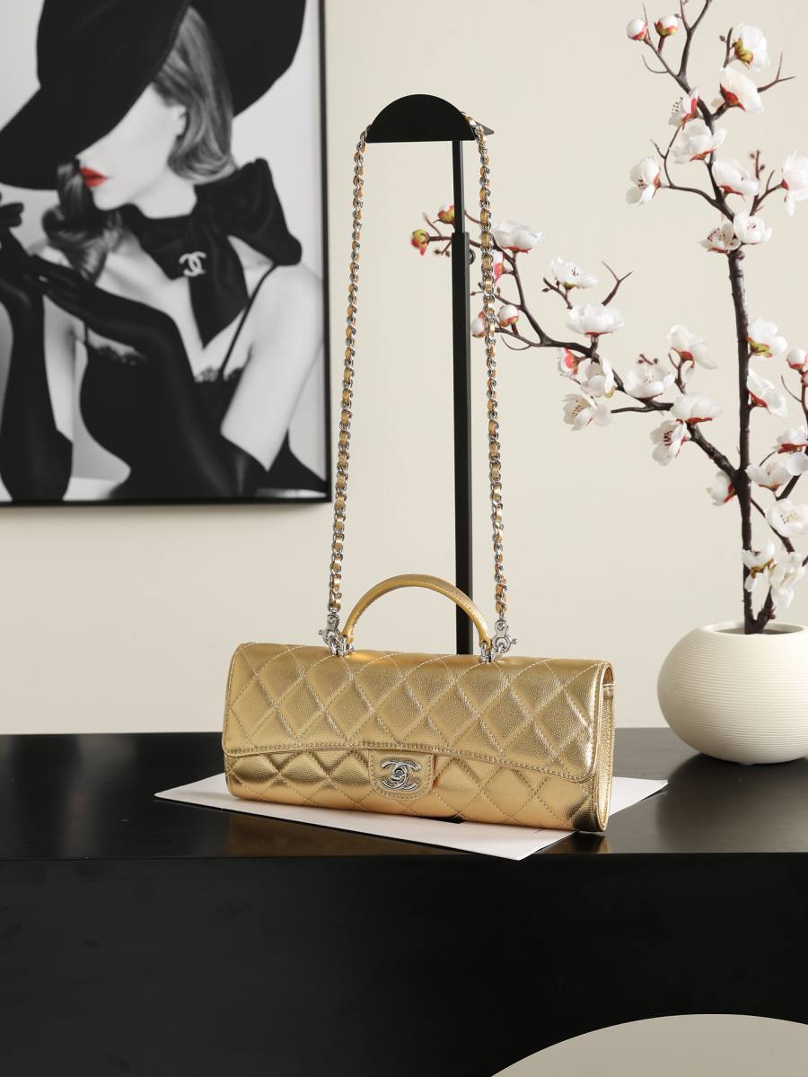 Chanel Handle Bag 20 x 14 x 8 A716
