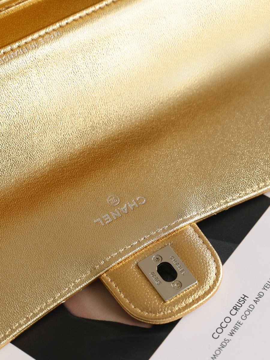 Chanel Handle Bag 20 x 14 x 8 A716
