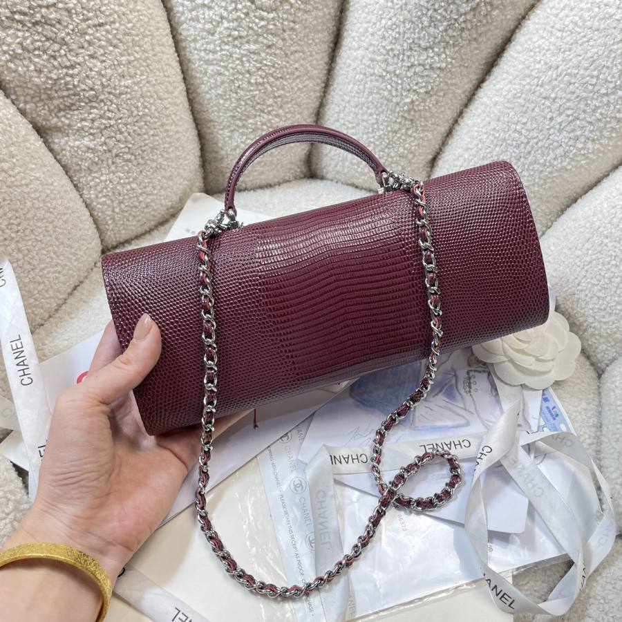 Chanel Handle Bag 28 x 13 x 8 4D42