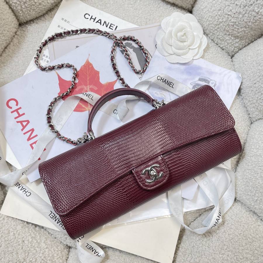 Chanel Handle Bag 28 x 13 x 8 4D42