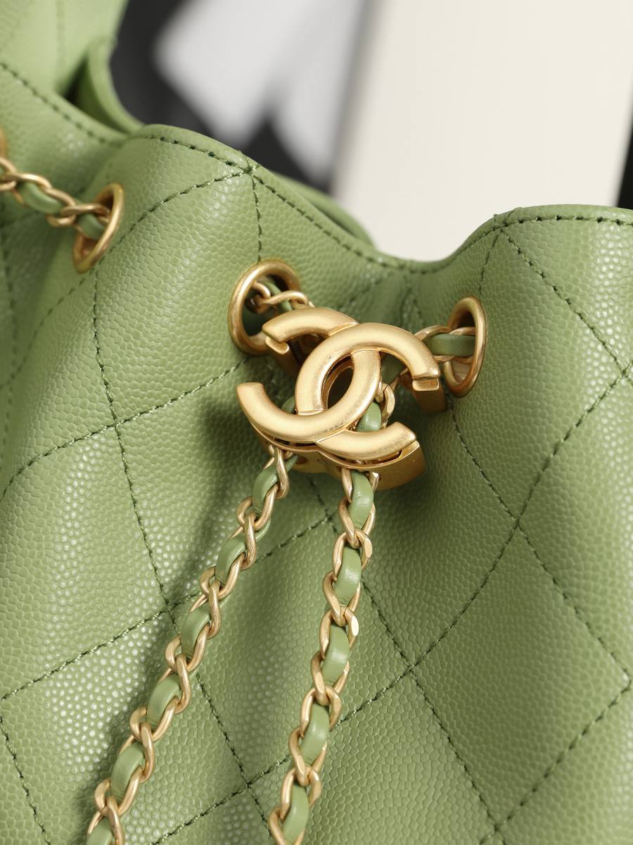 Chanel Hippie Hobo Mini 5631 20 x 16 x 8 62D1