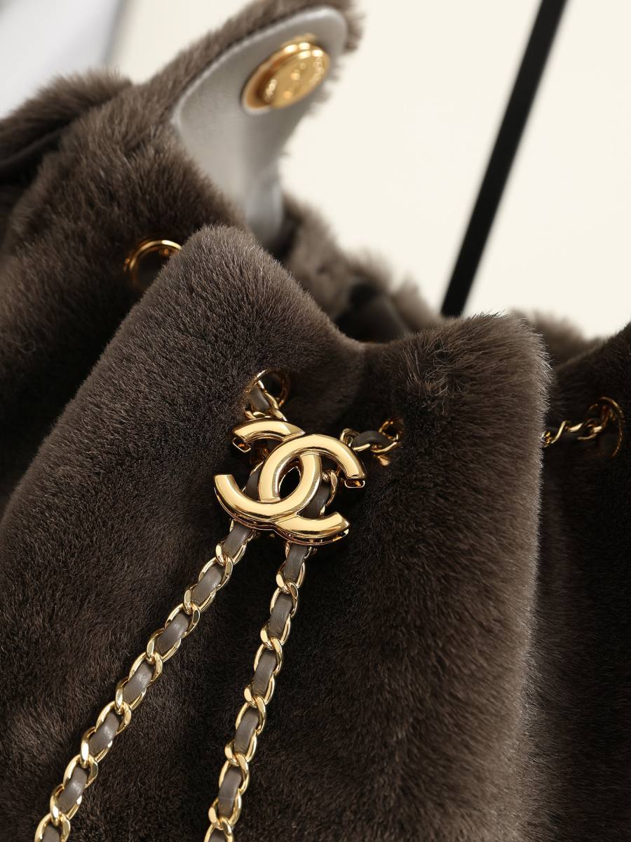 Chanel Hippie Hobo Mini 5631 20 x 16 x 8 CAE9