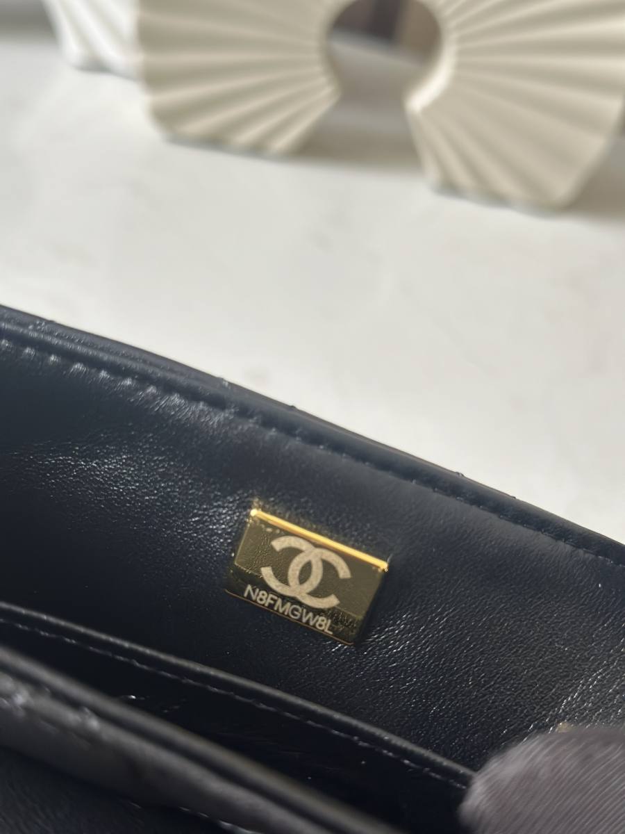 Chanel Kelly Mini 20 x 16 x 10 6437