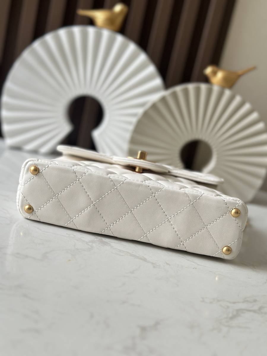 Chanel Kelly Mini 20 x 16 x 10 7FD7
