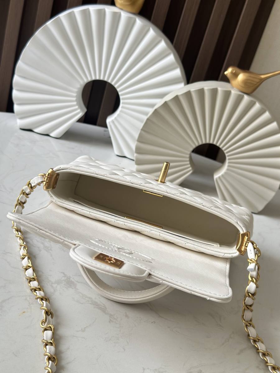 Chanel Kelly Mini 20 x 16 x 10 7FD7