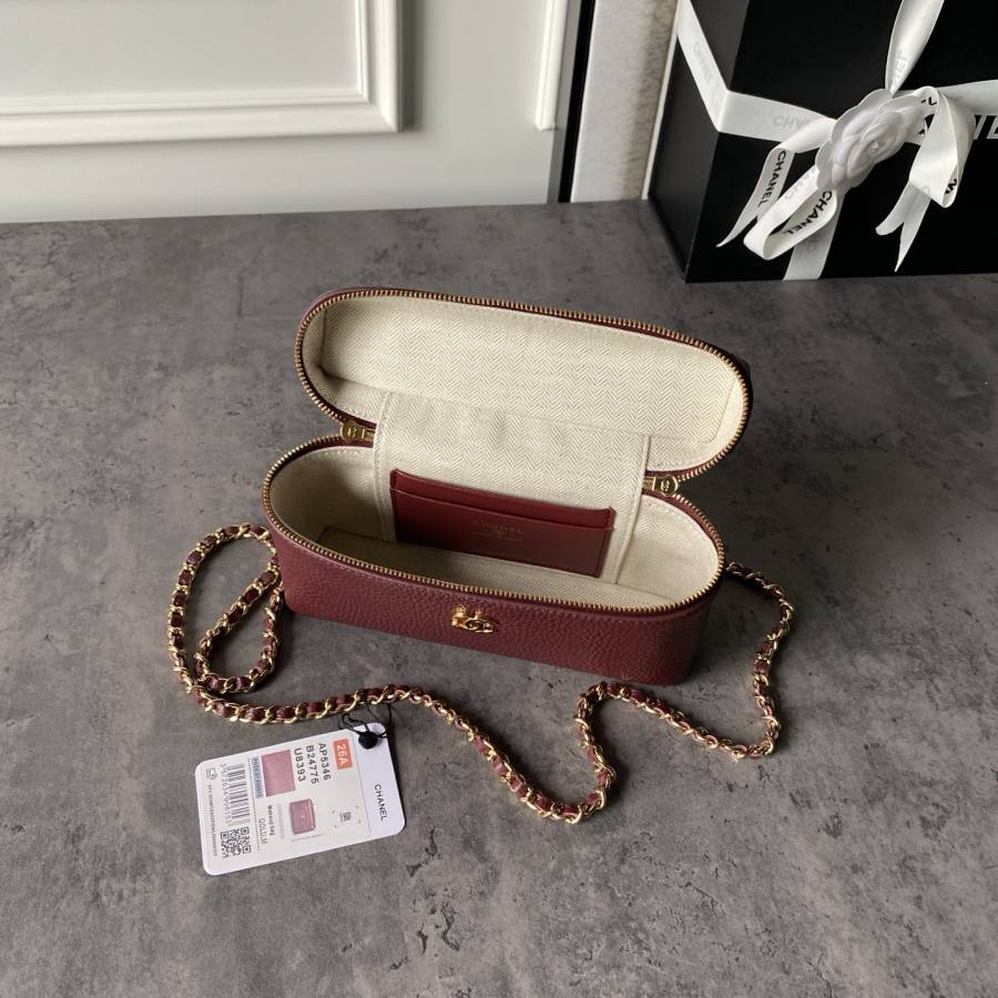 Chanel Lunch Box AP5396 20 x 14 x 8 3B29