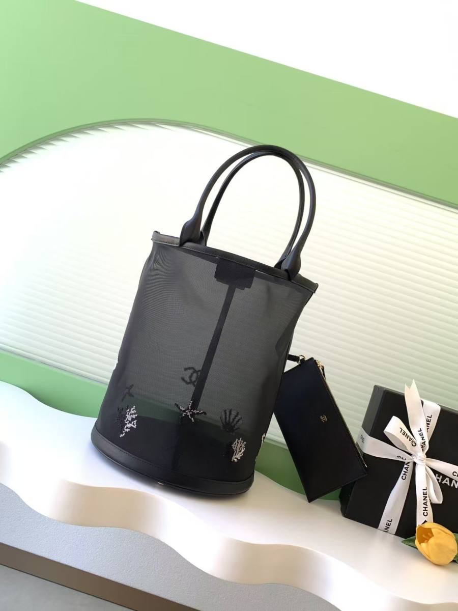 Chanel Mesh Tote 28 x 22 x 12 E255