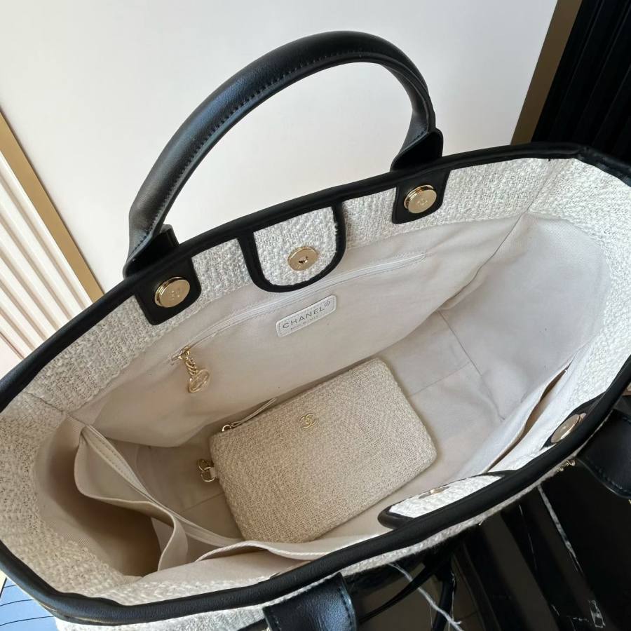 Chanel Raffia Shopping Tote 36 x 30 x 16 3549