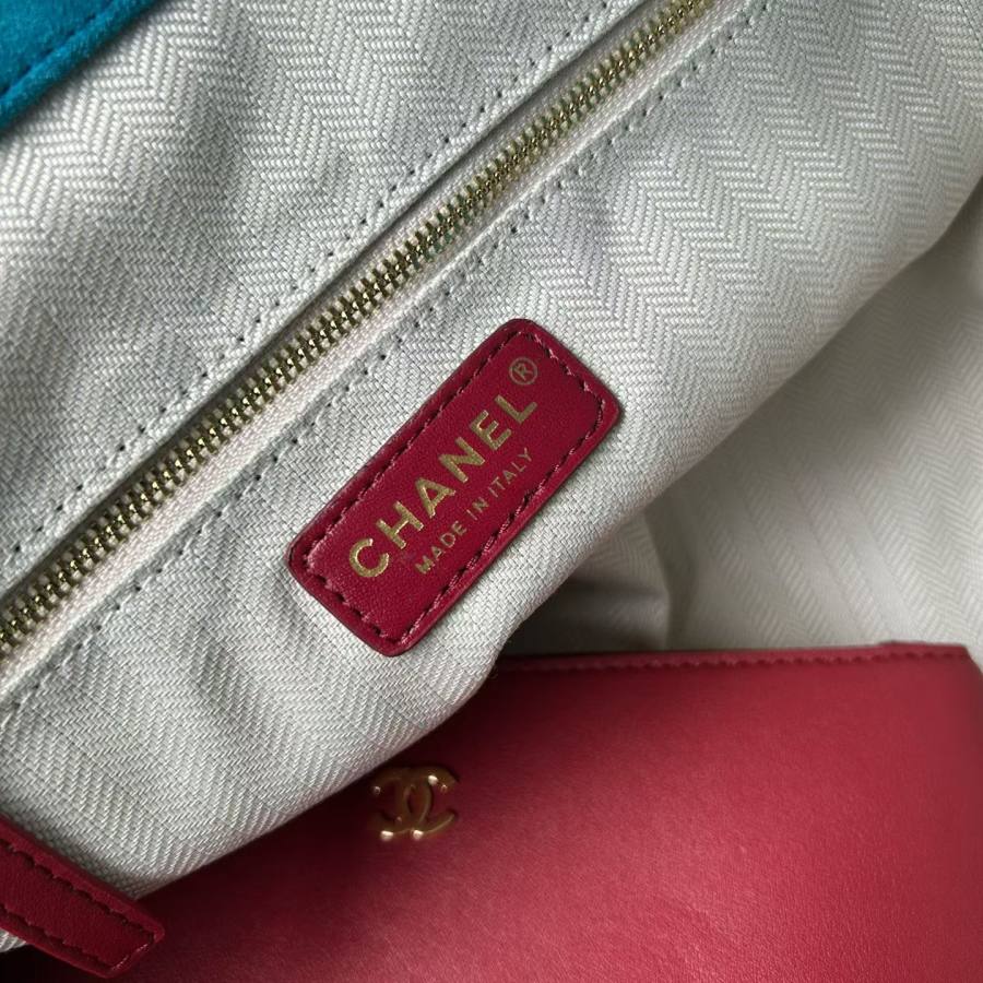 Chanel Tote 33 x 26 x 12 E3FC