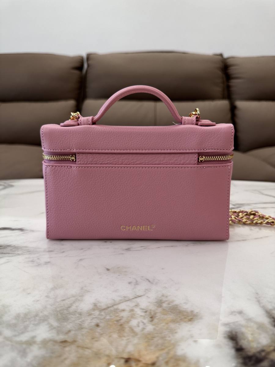 Chanel Vanity with Chain AP5396 20 x 13 x 10 Pink CCF4