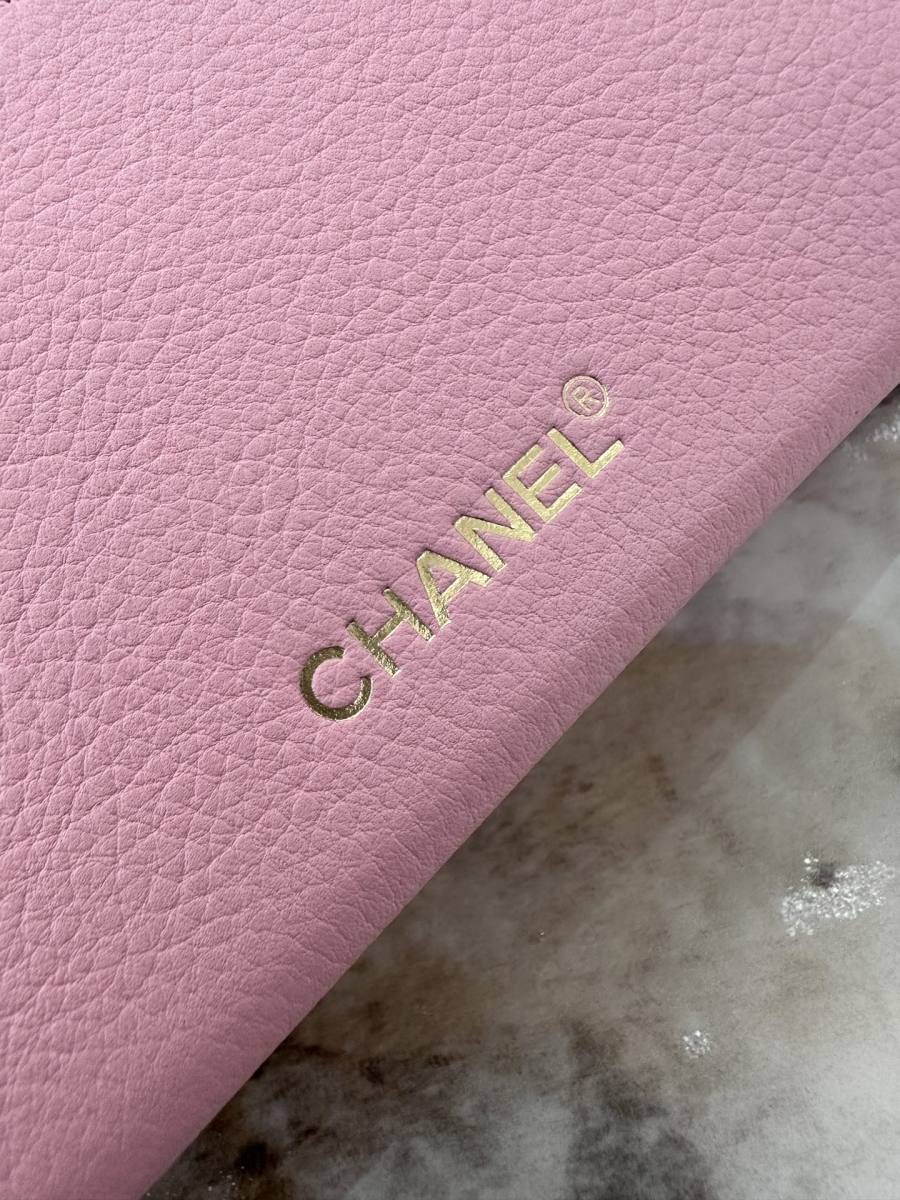 Chanel Vanity with Chain AP5396 20 x 13 x 10 Pink CCF4