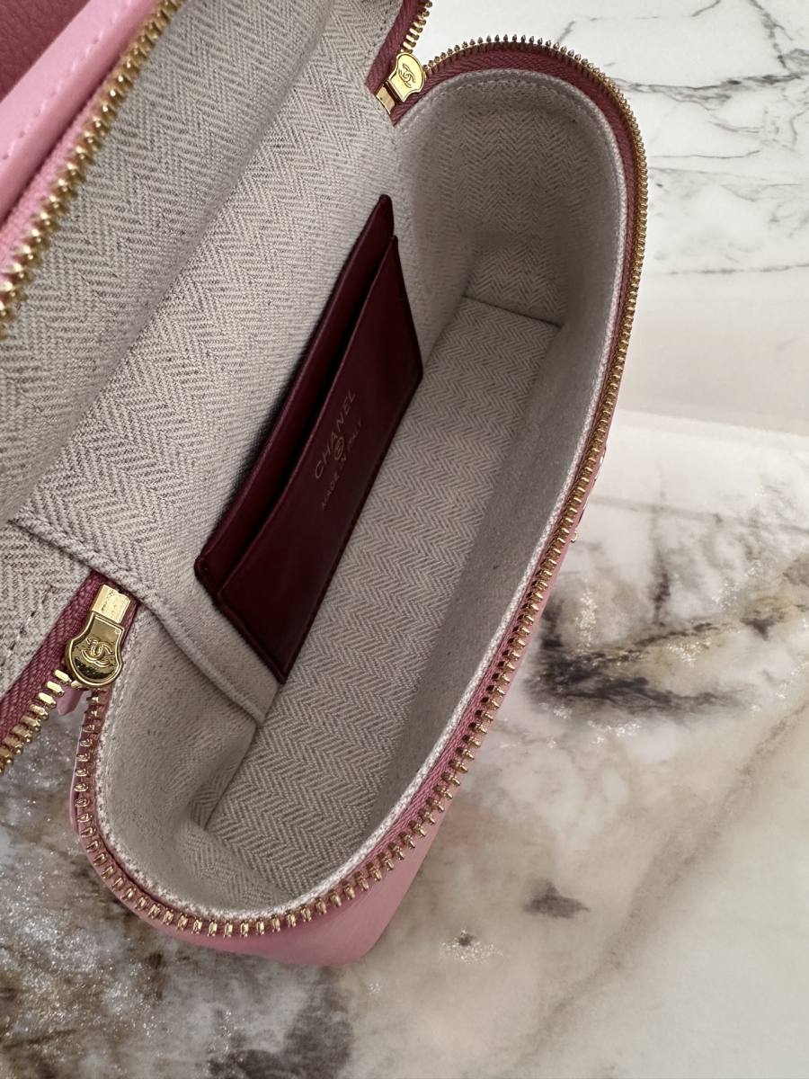 Chanel Vanity with Chain AP5396 20 x 13 x 10 Pink CCF4