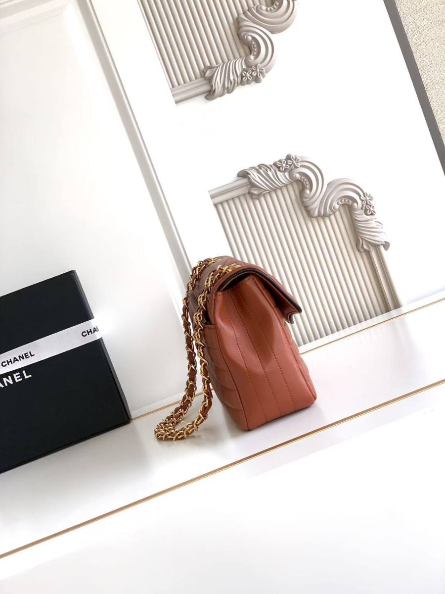 Chanel Wave Flap AS6497 23 x 14 x 7 3823
