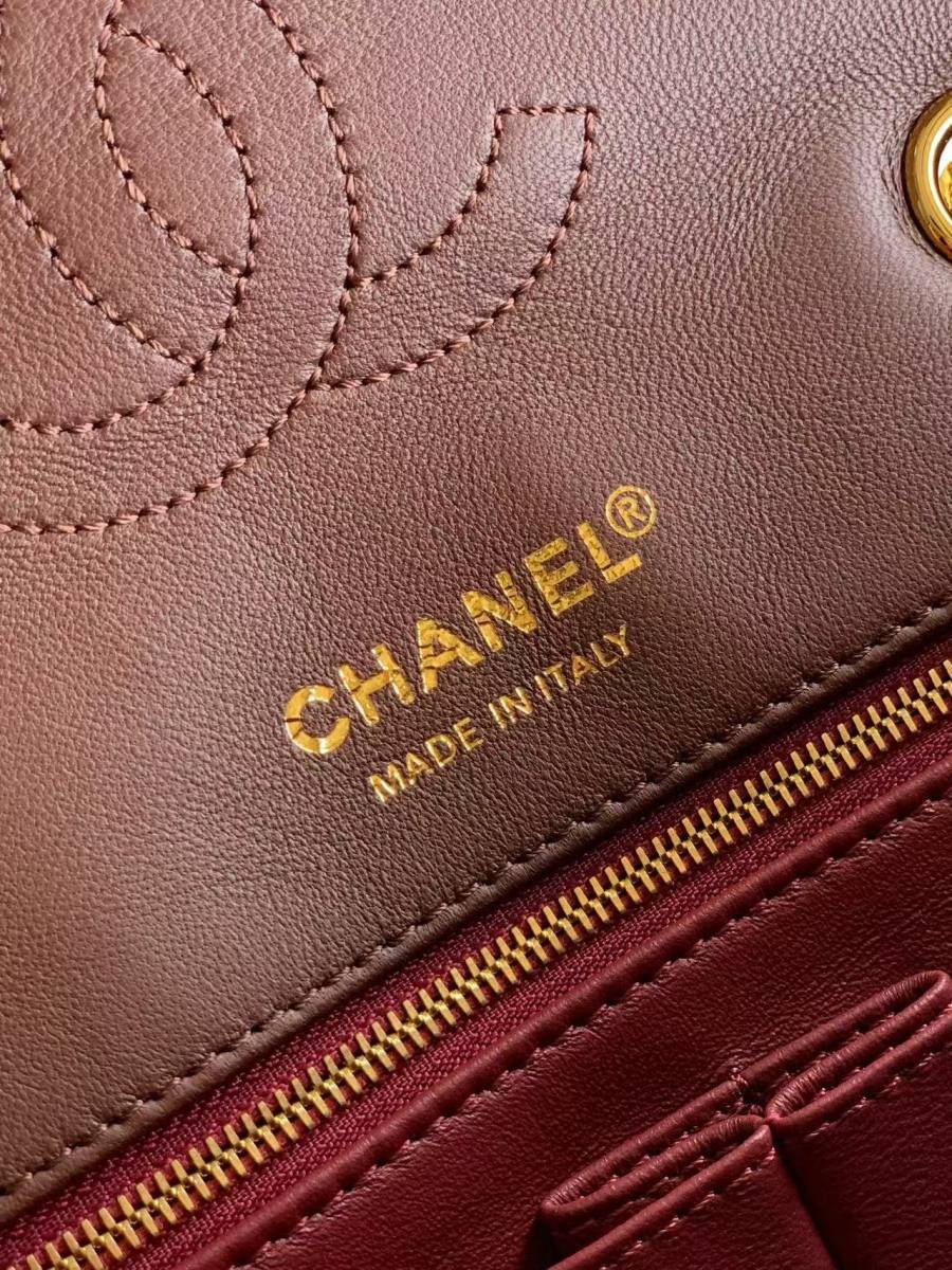 Chanel Wave Flap AS6497 23 x 14 x 7 4E90