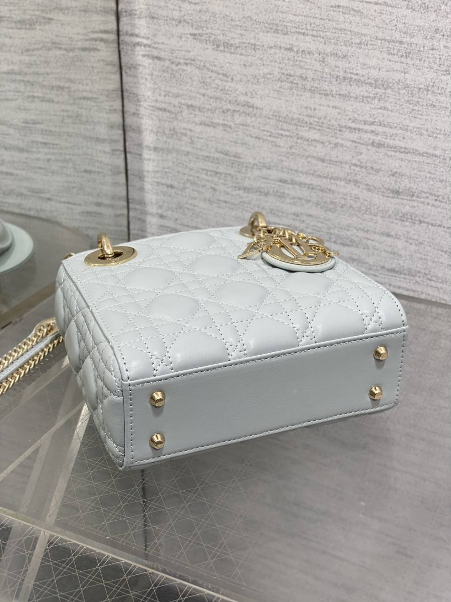 RP 2971000 Dior Lady Dior Small 3-Grid 2DDF Small 3-Grid 20x17x8
