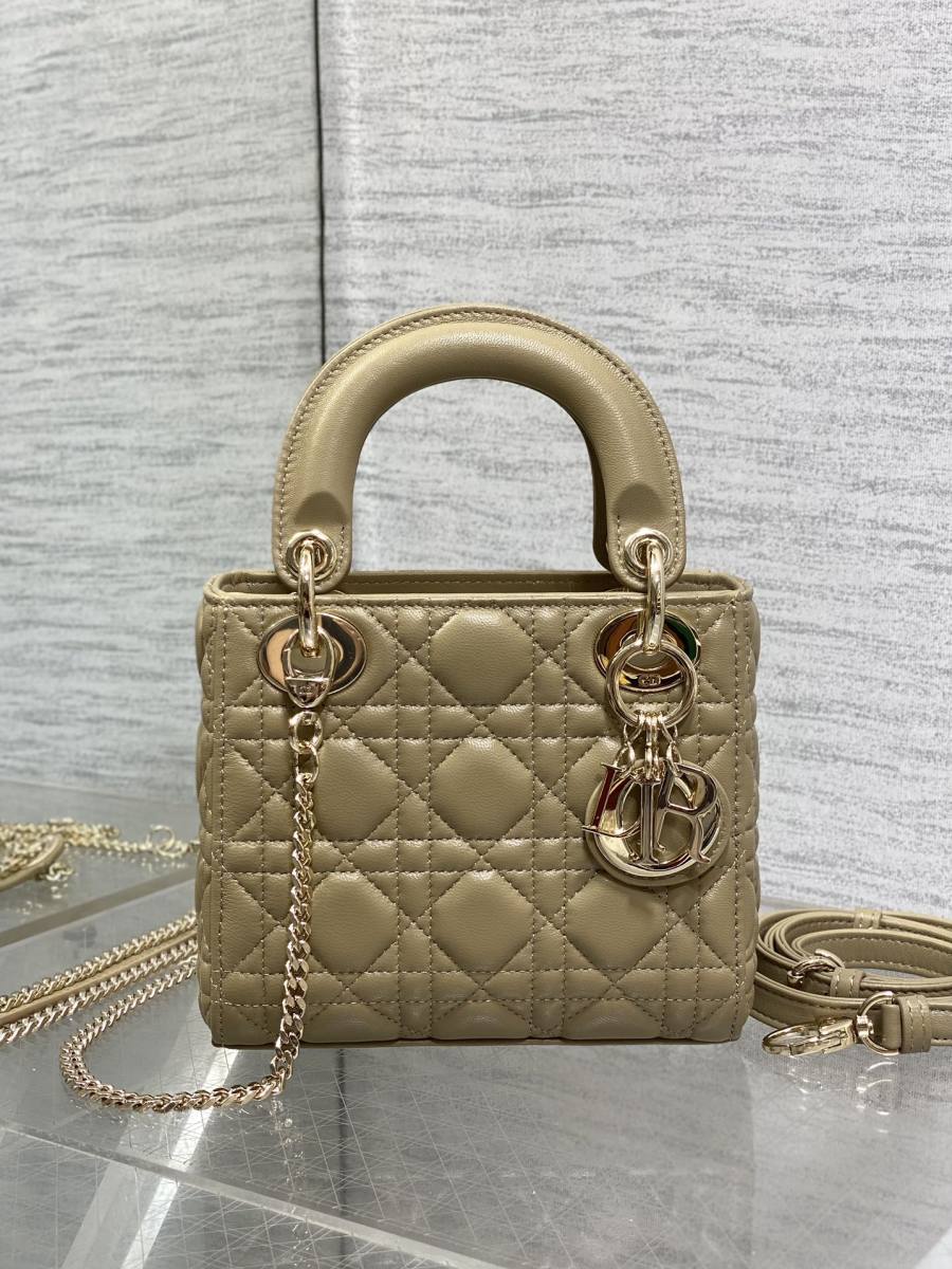 RP 2971000 Dior Lady Dior Small 3-Grid 3FA4 Small 3-Grid 20x17x8