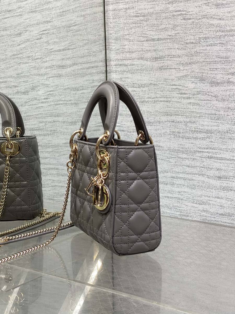 RP 2971000 Dior Lady Dior Small 3-Grid 5EEE Small 3-Grid 20x17x8