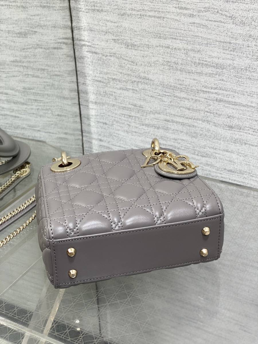 RP 2971000 Dior Lady Dior Small 3-Grid 5EEE Small 3-Grid 20x17x8