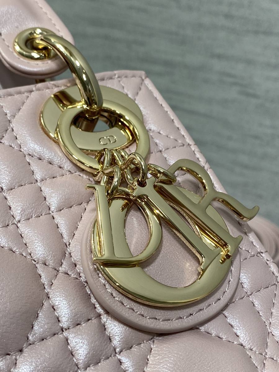 RP 2971000 Dior Lady Dior Small 3-Grid 94F6 Small 3-Grid 20x17x8