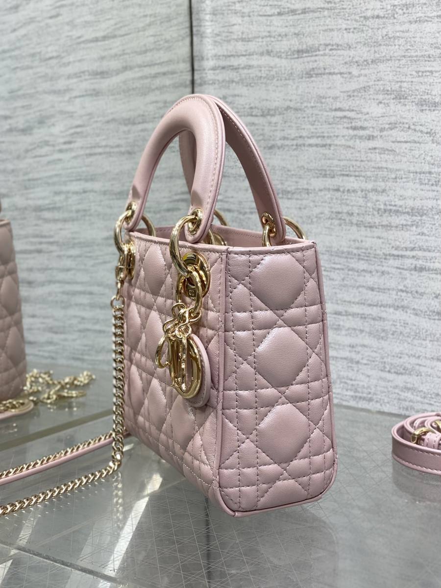 RP 2971000 Dior Lady Dior Small 3-Grid 94F6 Small 3-Grid 20x17x8