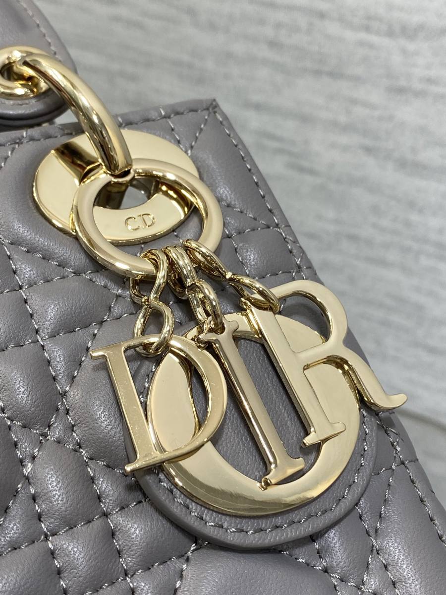 RP 2971000 Dior Lady Dior Small 3-Grid ADAF Small 3-Grid 20x17x8