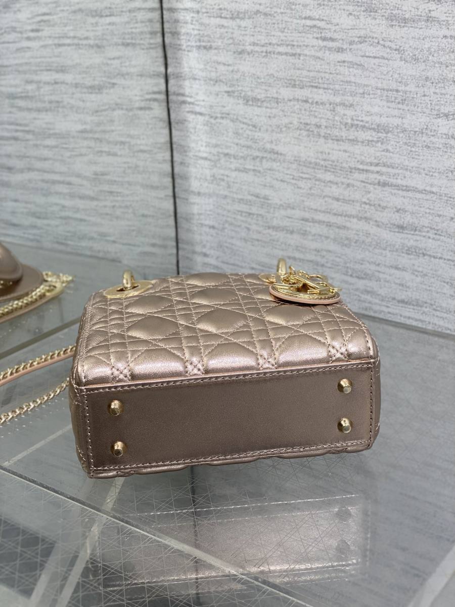 RP 2971000 Dior Lady Dior Small 3-Grid C242 Small 3-Grid 20x17x8