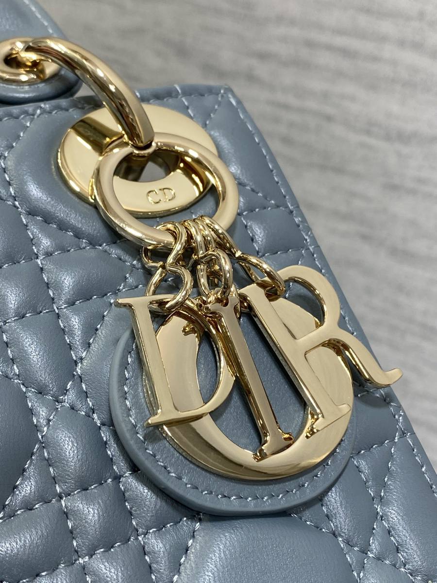 RP 2971000 Dior Lady Dior Small 3-Grid FD58 Small 3-Grid 20x17x8