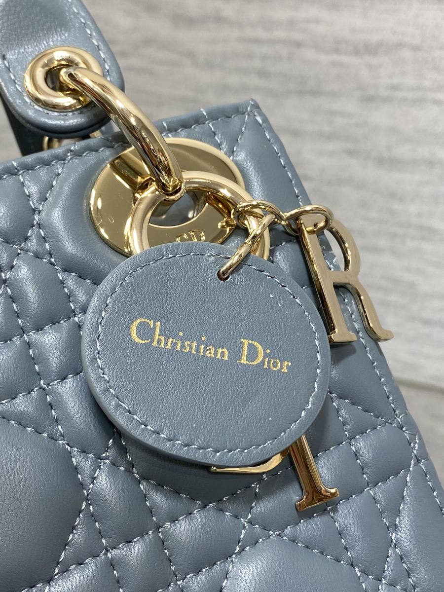 RP 2971000 Dior Lady Dior Small 3-Grid FD58 Small 3-Grid 20x17x8