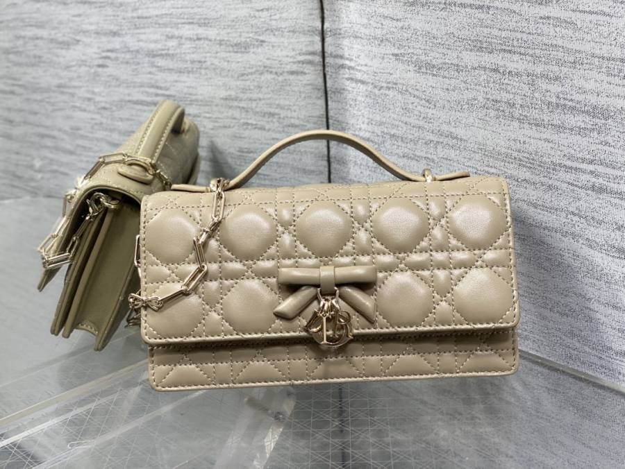 RP 3052000 Dior Cannage Bow WOC Lambskin 9772 WOC 19x12x4