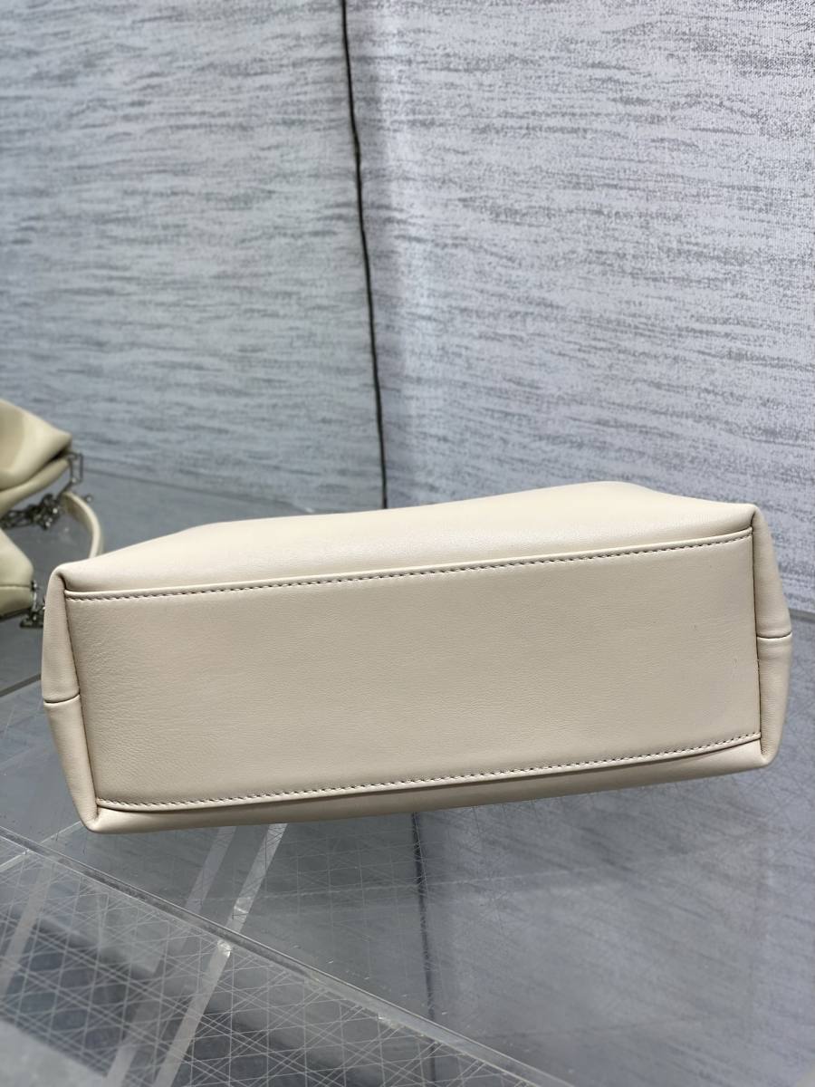 RP 3160000 Dior 2026 Lambskin Bag Lambskin 5A39 See photo