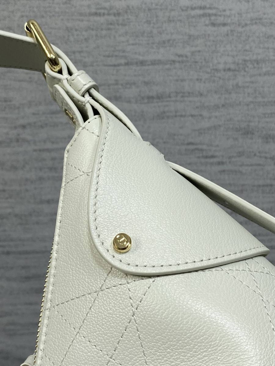 RP 3592000 Dior Voyage Oiled Calfskin Small 261E Small 25x20x12