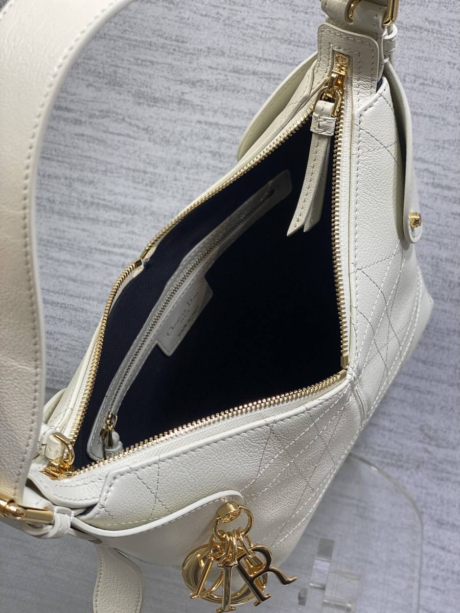 RP 3592000 Dior Voyage Oiled Calfskin Small 261E Small 25x20x12