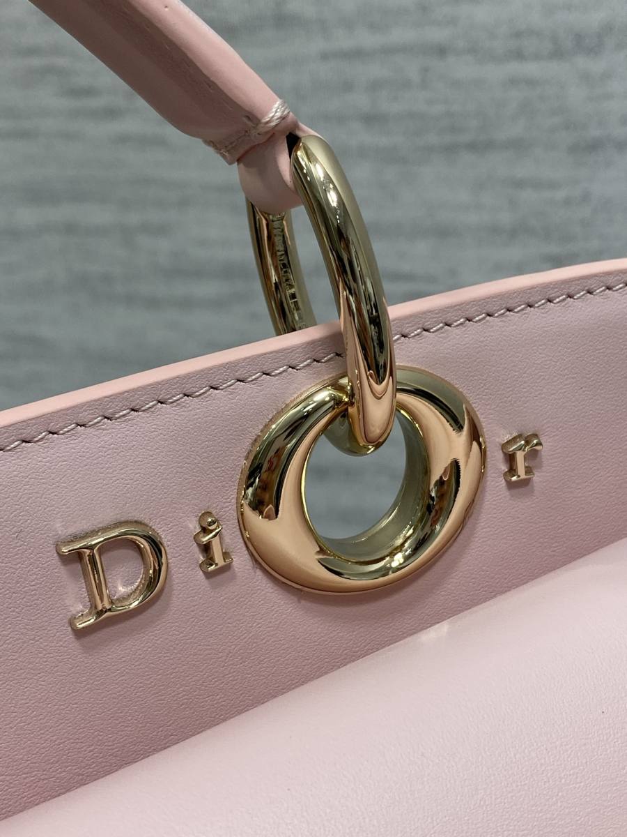 RP 3646000 Dior 2026 Bow Handle Bag Large EA01 Large 30x22x12