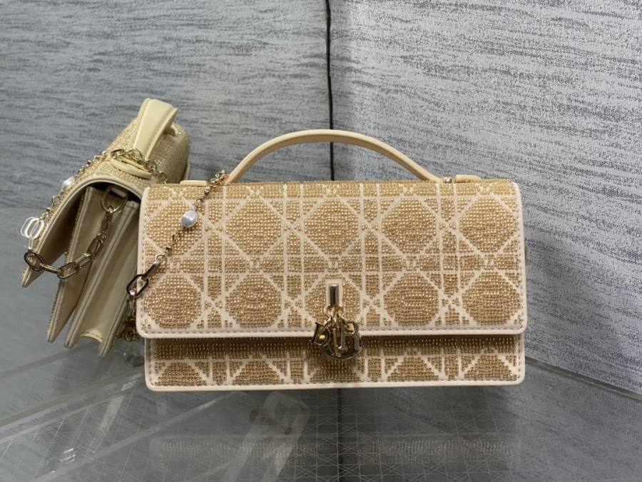RP 4807000 Miss Dior Micro Beaded D3B5 Micro 12x10x5