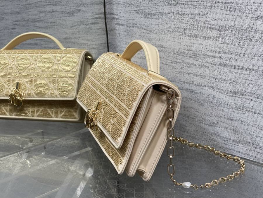 RP 4807000 Miss Dior Micro Beaded D3B5 Micro 12x10x5