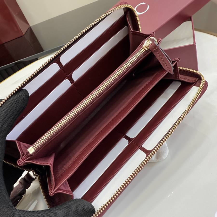 RP 2107000 Gucci GG Emblem Mini Wallet Beige 8FC4